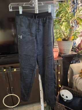 Under Armour Black Camo Jogger Sweatpants